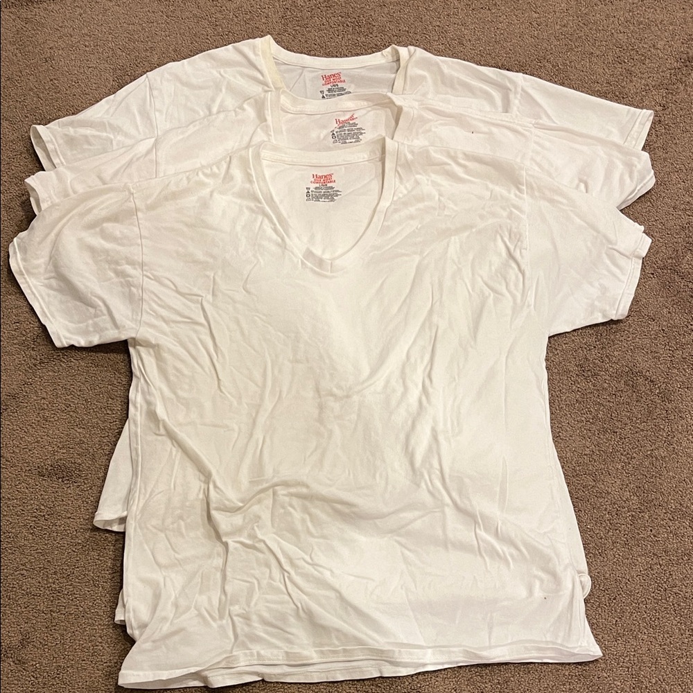 Hanes Classic White V-Neck T-Shirts bundle of 3